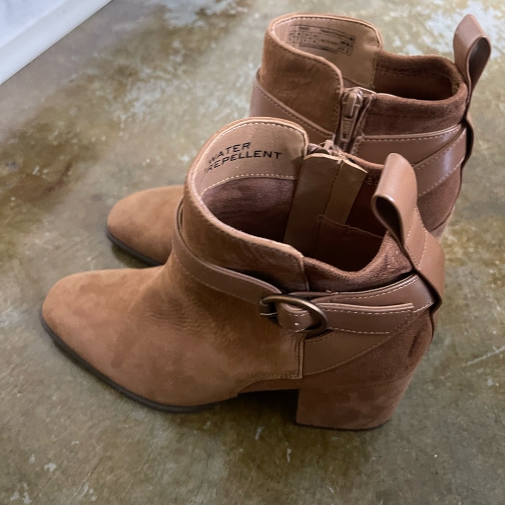 Suede booties - Picture 2 of 2